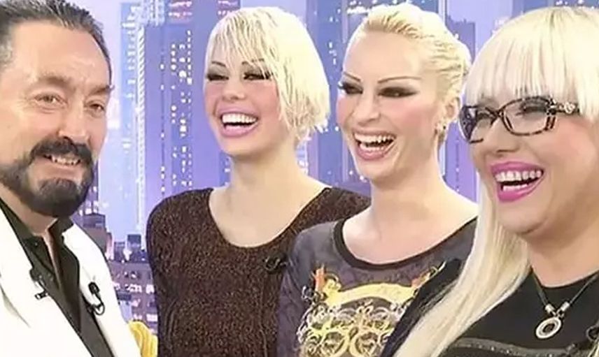Adnan Oktar'la ilgili yayınlanan Kedicikler belgesi çok konuşuldu! Her detayı ayrı mide bulandırıcı... Bacak arasında 30 kilo bağırsak vardı...