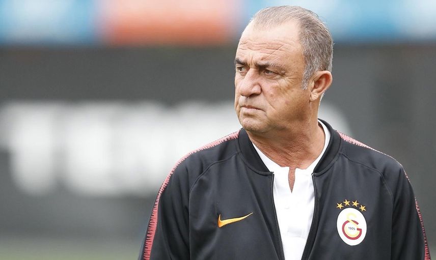 Galatasaray Taraftarı Fatih Terim'e İstifa Çağrısı Yaptı!
