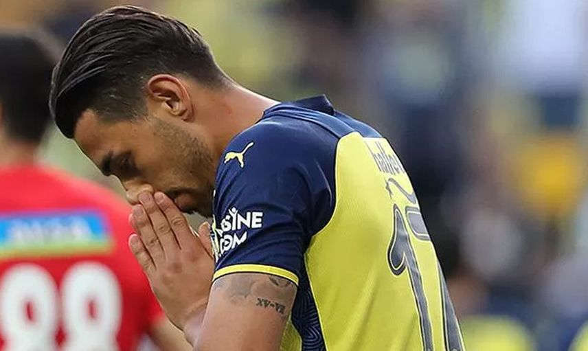 Fenerbahçe'de İrfan Can Kahvecinin Sakatlığı Nedeniyle 1 Ay Sahalardan Uzak Kalacağı Öğrenildi!