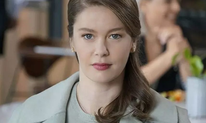 Oyuncu Burcu Biricik doğuma günler kala kızının adını açıkladı