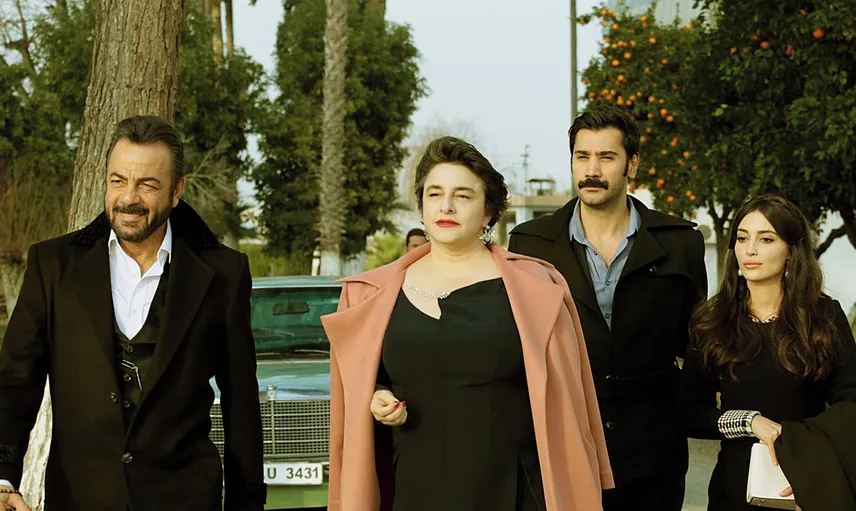 Züleyha Yılmaz'ı Uyarmak İsterken Başına Bela Alır