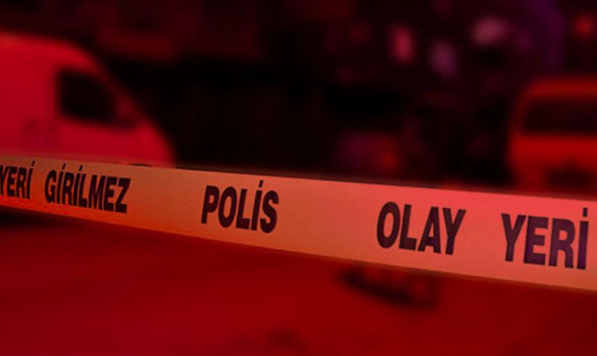 Ünlü oyuncu annesini dövdü! Magazin dünyası bu bomba haberle çalkalanıyor!