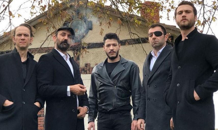 Ünlü oyuncu Kubilay Aka'nın çıplak fotoğrafları ve cinsel içerikli videoları ifşa oldu! Binlerce dolar ödedi