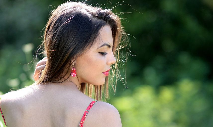 Ünlü Playboy'un Eski Sevgilisi Holly Madison Malikanelerde Yaşanan Gerçekleri İtiraf Etti
