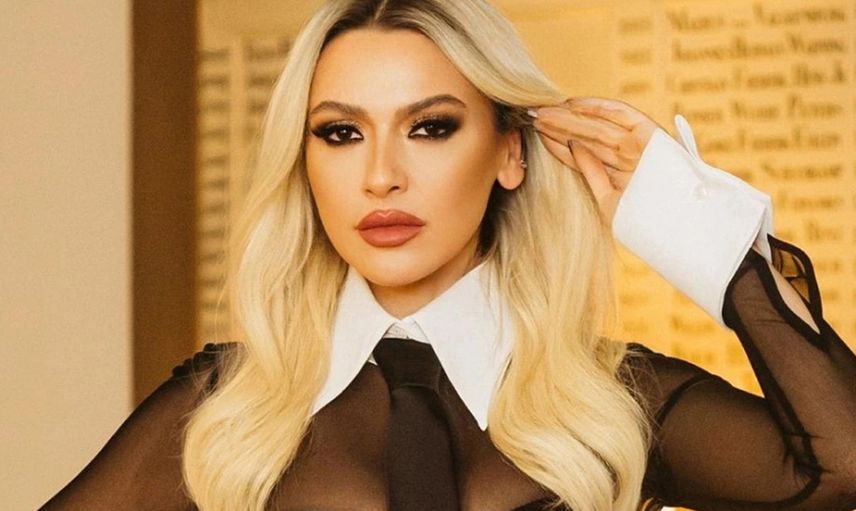Ünlü şarkıcı Hadise'den evinde verdiği partideki konuklarına özel şov: Temizlik sopasıyla cesur dans!