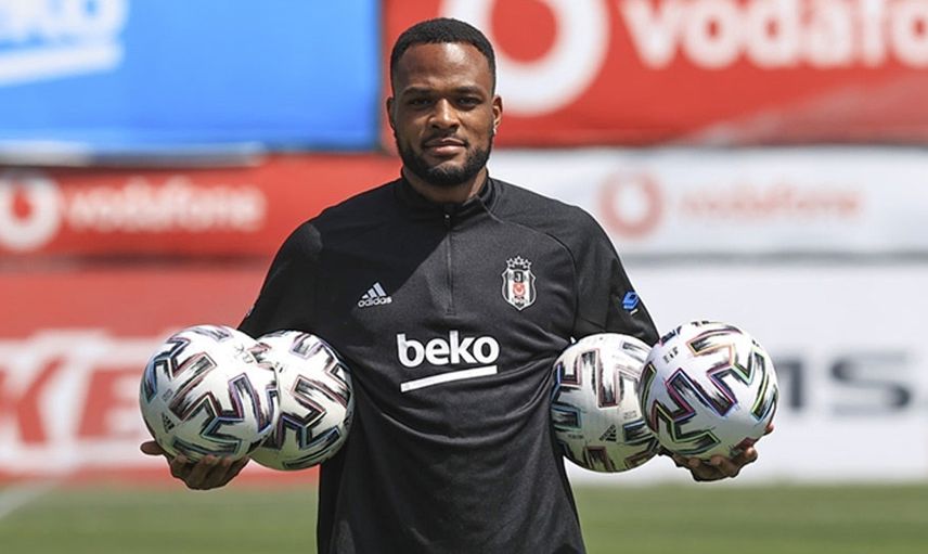Fulham Beşiktaş'tan Cyle Larin'i Transfer Etmek İstiyor!