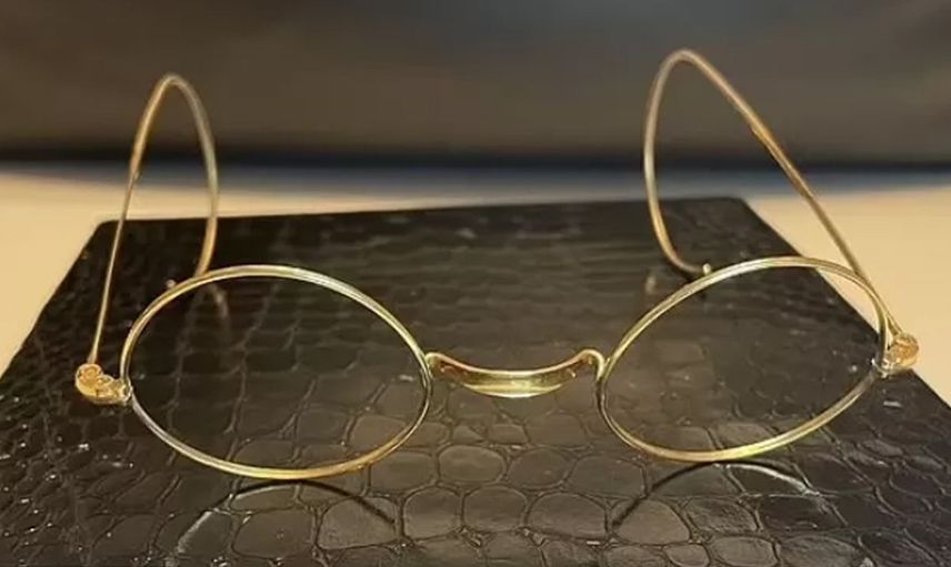 Fiyatı Herkesi Şaşırttı! Gandi'nin Gözlüğü Müzayede Satışa Çıkarılıyor