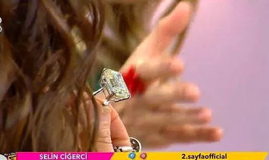 Selin Ciğerci’nin 30 karatlık Yüzüğünün Fiyatı Olay Yarattı
