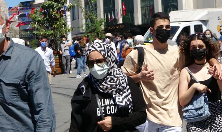 Taksim’de Korkutan Kalabalık!