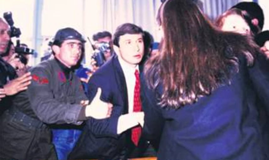 Hülya Avşar ve Tanju Çolak Aşkından İlginç Detaylar