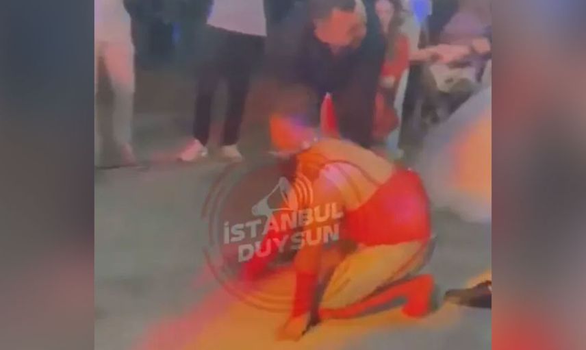 Bu nasıl gelenek! Düğünde damata kırmızı jartiyer giydirip oynattılar o anlar sosyal medyada viral oldu