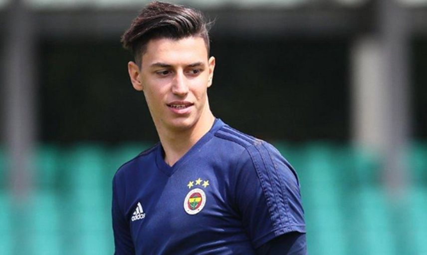 İtalyan devi Roma Fenerbahçeli Berke Özer'i transfer ediyor!