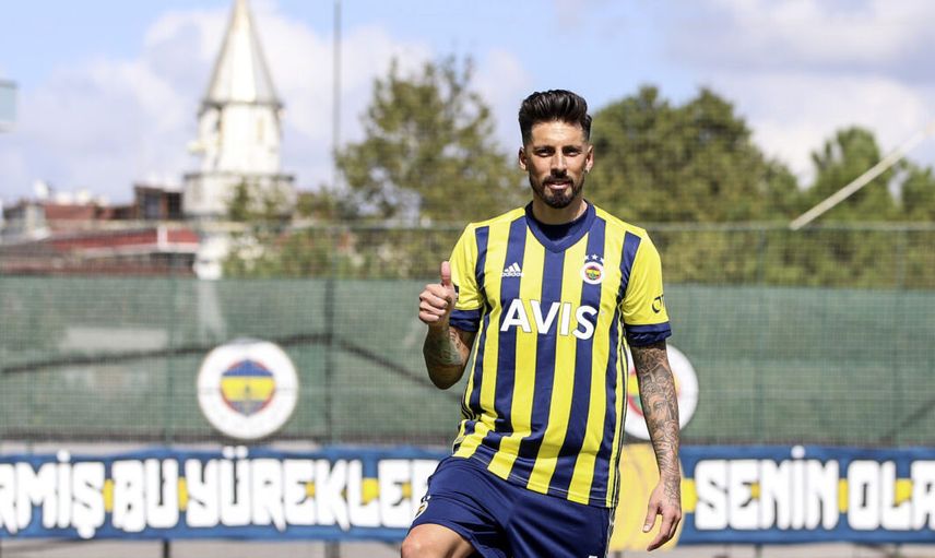 Fenerbahçe Başkanı Ali Koç’un Daveti Üzerine Jose Sosa İstanbul’a Geldi