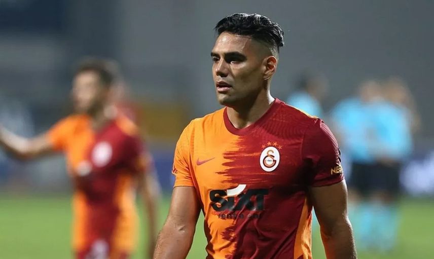 Galatasaray'da Radamel Falcao Krizi!
