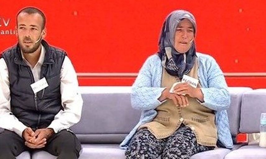 Müge Anlı stüdyoda gözyaşlarına boğuldu! Duygusal buluşma herkesin yüreğini sızlattı