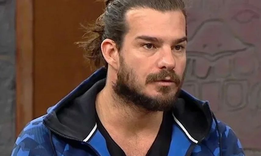 Survivor'da Hakan Hatipoğlu'ndan zehir zemberek sözler: Oyun alanını terk etti!