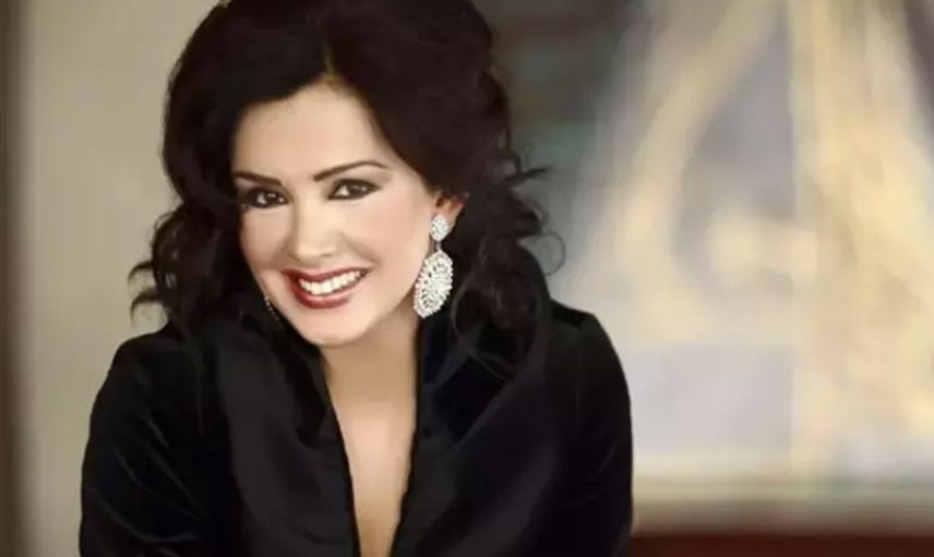 Esra Ceyhan kimdir?
