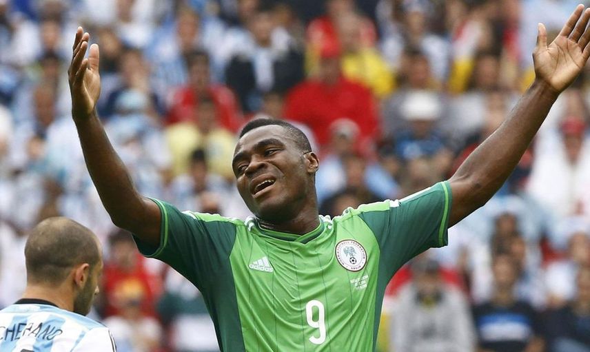 Fenerbahçe'nin eski futbolcusu Emmanuel Emenike hastalığı nedeniyle ülkesi Nijerya'da gündem oldu!