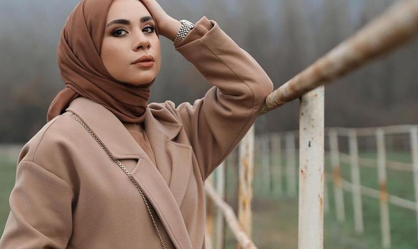 Tesettürden Çıkan Muhafazakar Giyim Influencer'ı Ebru Sever Türk Instagram Hesabını Açıyor!
