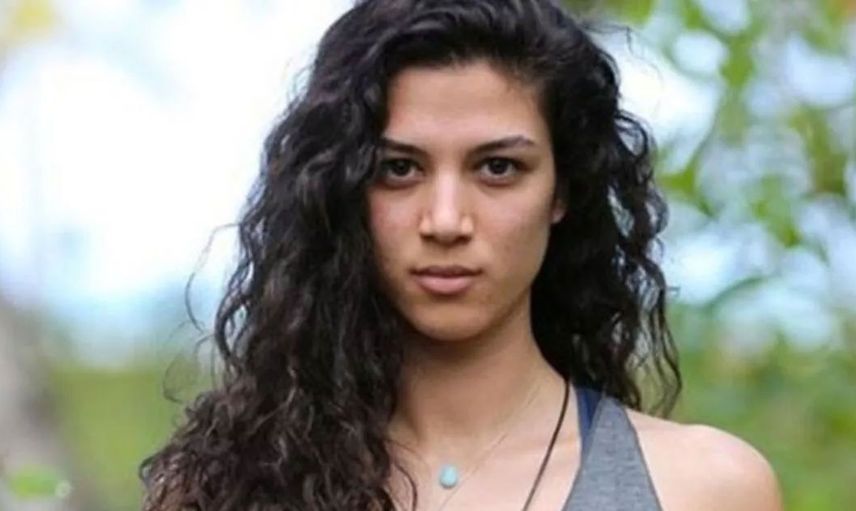 Gizem Memiç yere bakmış yürek yakmış! Boşanmak üzere olduğu eşini daha boşanmadan Survivor'ın ünlü ismiyle aldatmış