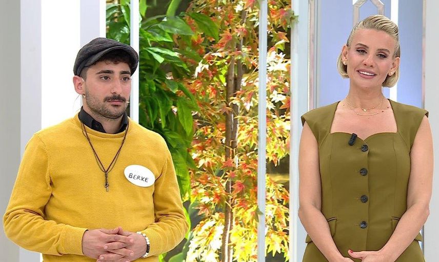 Esra Erol gözyaşlarına boğuldu: 24 yıl sonra öz anne ve babasını bulan Berke Kalem’in duygusal anları