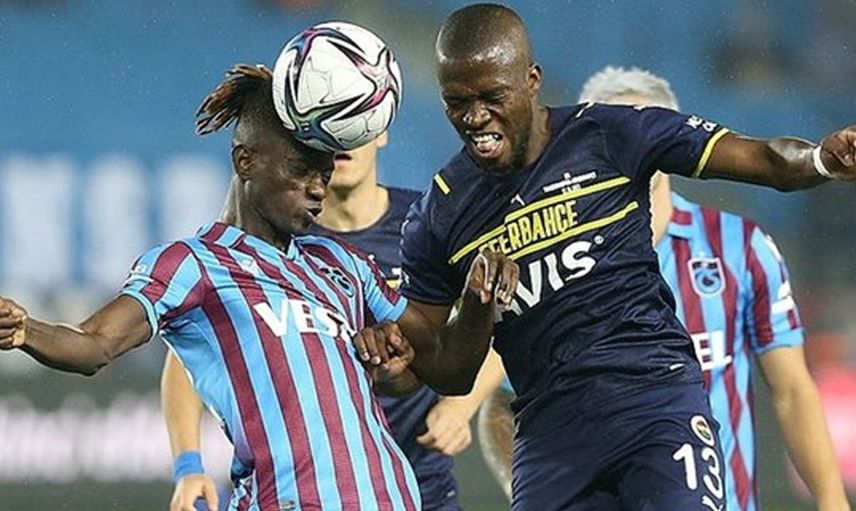 Trabzonspor-Fenerbahçe Maçı Sonunda Altay Bayındır'ın Yaptığı Hareketler Olay Oldu!