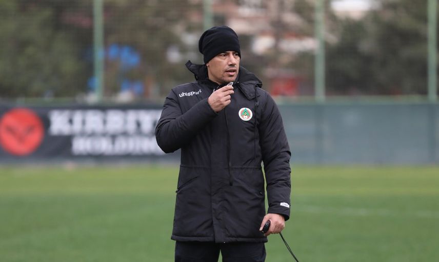 Alanyaspor, Çağdaş Atan İle Yollarını Ayırdı!