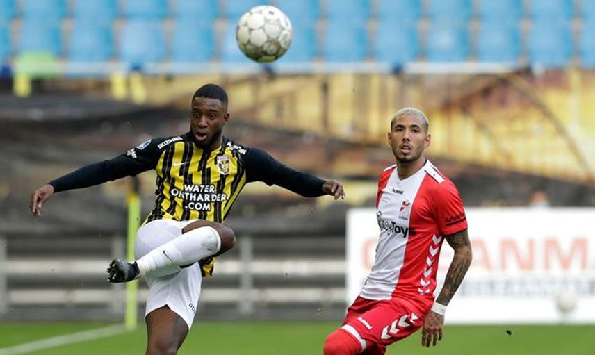 Beşiktaş, Teknik Direktör Valerien Ismael'in isteği doğrultusunda Riechedly Bazoer'i transferde gözüne kestirdi!