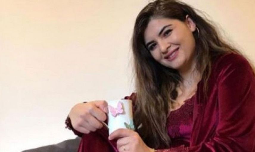 Fenomen gelin adayı Hanife Gürdal daracık taytıyla ortalığı kasıp kavurdu