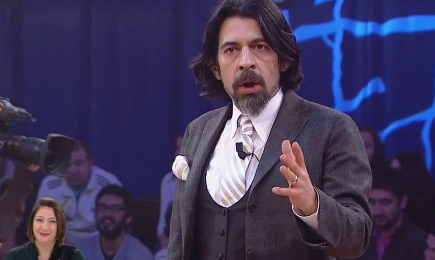 Okan Bayülgen Gazze'ye destek konserine katıldı: Yaşasın çocuklar, yaşasın Filistin!