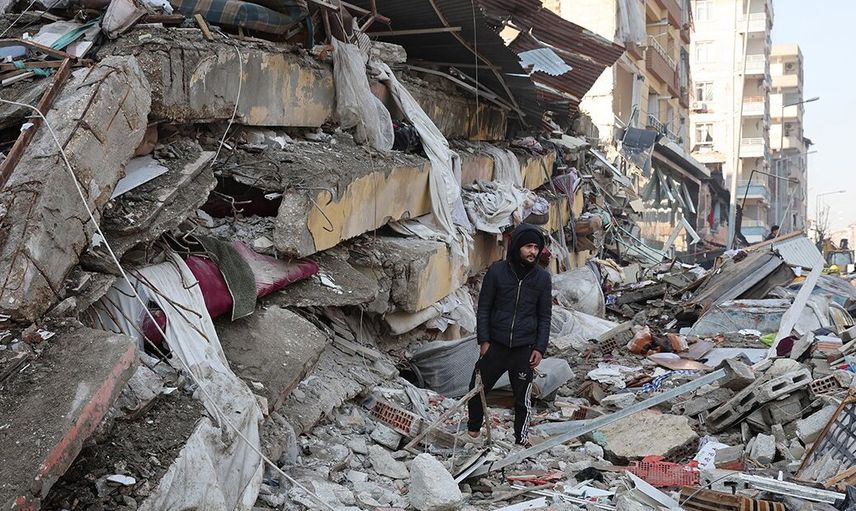 Japon deprem uzmanı uyardı! Beklenen büyük İstanbul depremi için olası bir tarih verdi