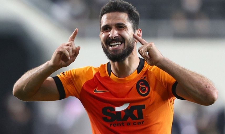 Galatasaray'dan Alanyaspor'a Transfer Olan Emre Akbaba Gündeme Oturdu!