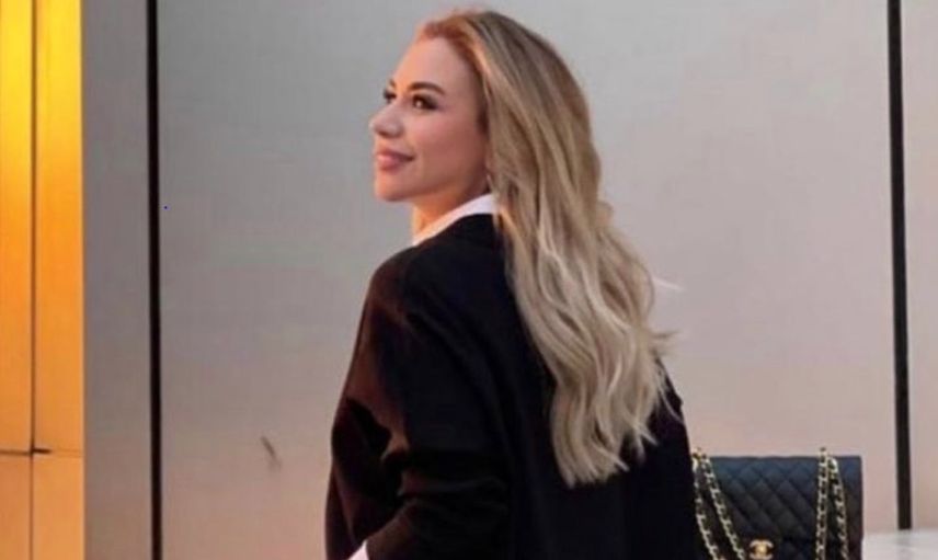 Tesettürden Çıkan Muhafazakar Giyim Influencer'ı Ebru Sever Türk Instagram Hesabını Açıyor!