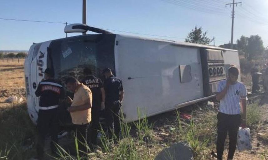 Uşak'ta Devrilen Yolcu Otobüsü ile İlgili Vahim İddia: "Şoför Uyuyordu"