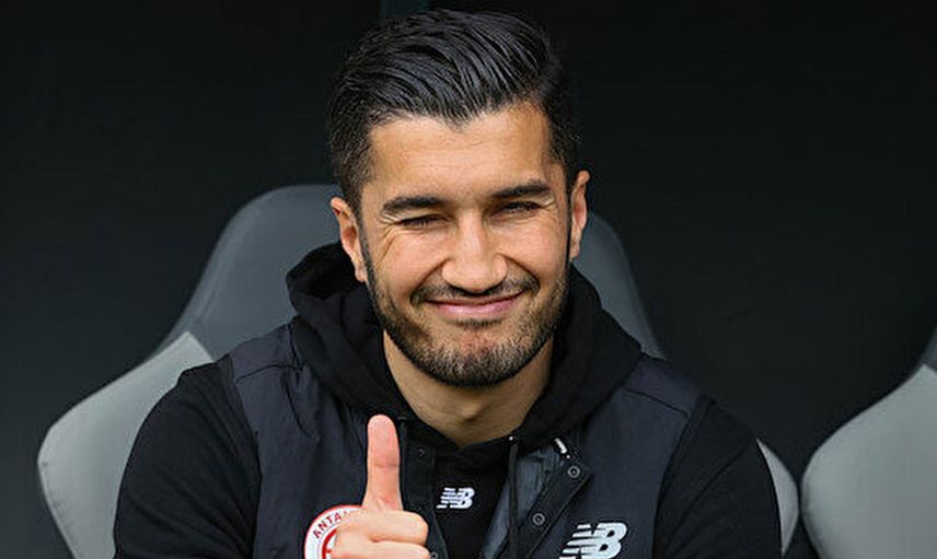 Werder Bremen'den ayrılan Ömer Toprak'ın transferi için Süper Lig ekiplerinden Antalyaspor devreye girdi!