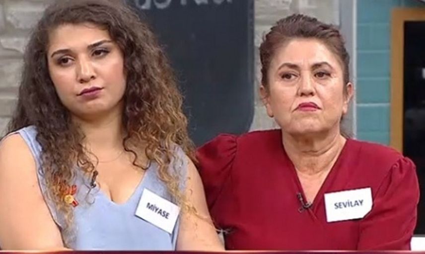 Gelinim Mutfakta Stüdyosu Bir Anda Karıştı: Kayınvalideler ve Gelinler Fenalık Geçirdi