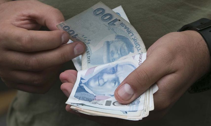 Herkesin beklediği ikinci asgari ücret zammı geliyor mu? Ünlü siyasetçi ağzından kaçırdı