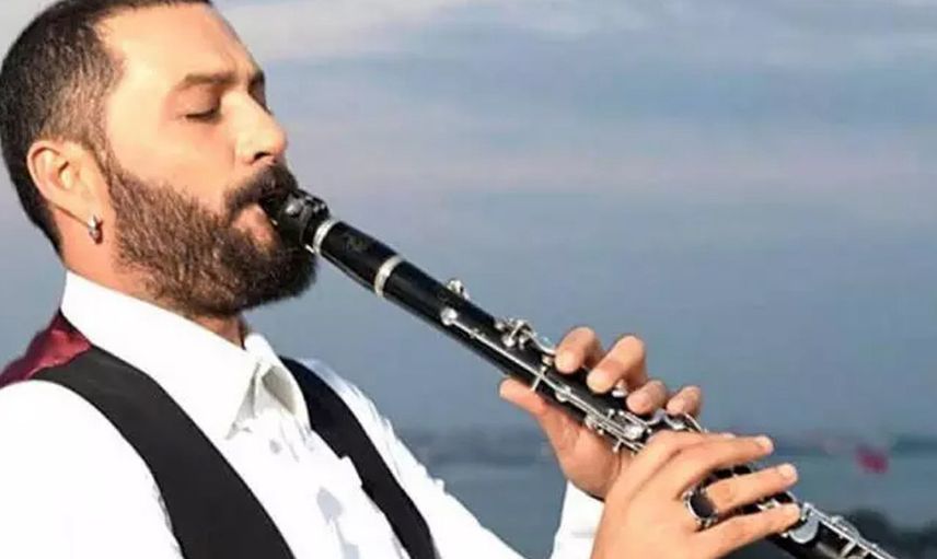 Hüsnü Şenlendirici'den sevenlerini üzen veda! Sosyal medya hesabından duyurdu