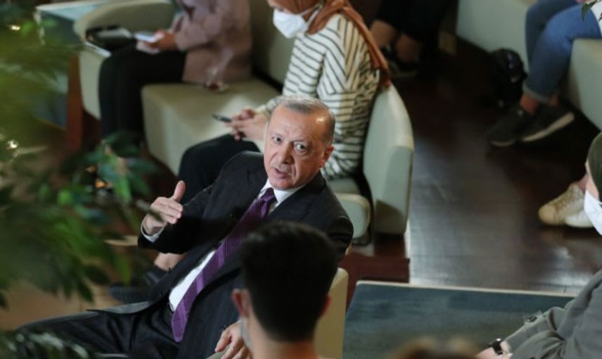 Cumhurbaşkanı Erdoğan Gençlerin Sorularını Programda Yanıtladı