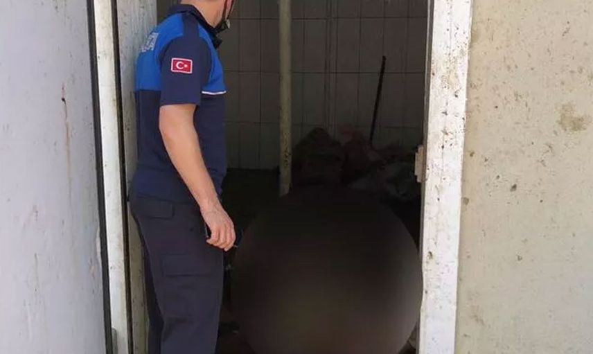 Et işleme tesisinde mide bulandıran görüntüler! Görenler bir daha et yiyemeyecek
