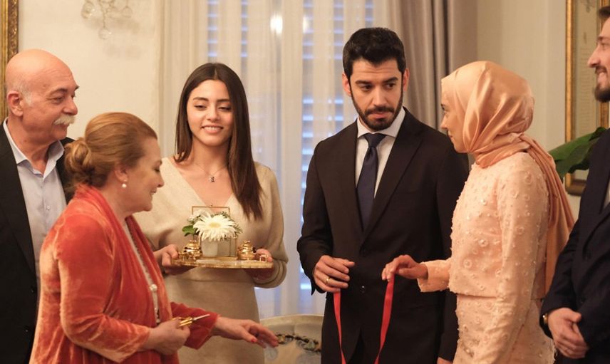 Kızılcık Şerbeti'nin Nursema'sı üzdü: Rahatsızlığını ilk kez açıkladı