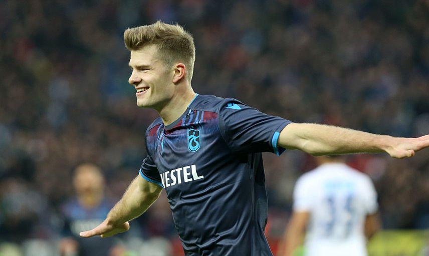 Alexander Sörloth'un Eşinden Fenerbahçe Taraftarına Transfer Cevabı!