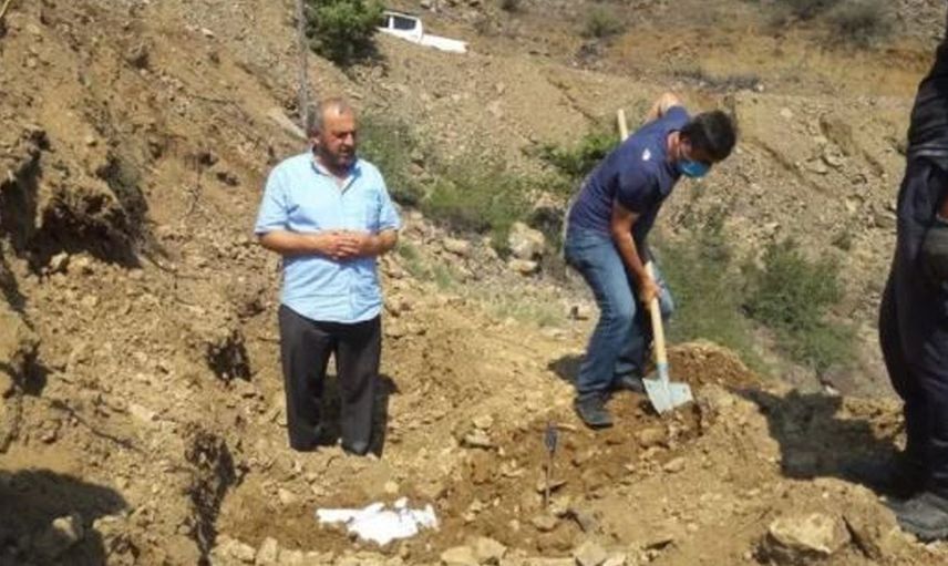 Artvin'de 10 yıl sonra eşini tekrar toprağa verdi!