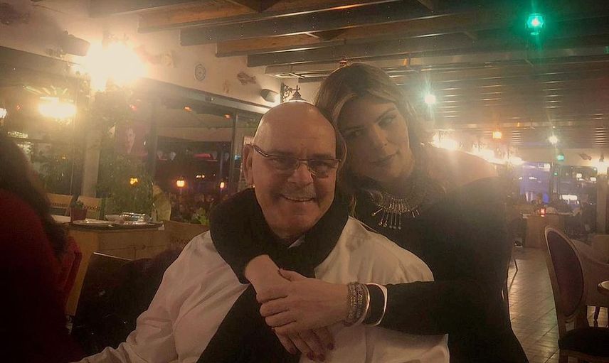 Pelin Öztekin'in Hastane Önündeki Hali Yürek Burktu