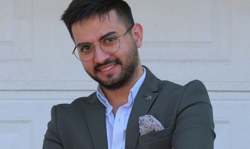 Kadir Ezildi kimdir?