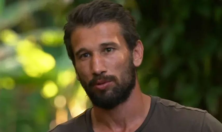 Polisin kafasında şişe kırdığı iddia edilmişti! Mahkeme kararı verdi Acun'un kararı duyunca eli ayağı titreyecek Survivor Adem...