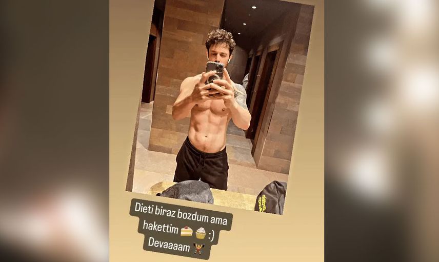 Murat Boz'dan karın kası şovu! Üstsüz poz veren ünlü şarkıcı genç kızların gözlerini kamaştırdı