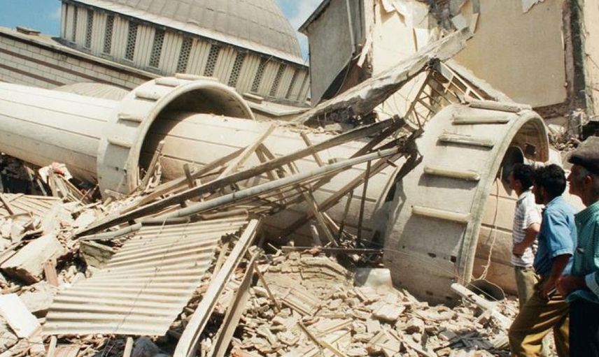 99 yılındaki büyük Marmara depremi felaketinin 23. senesine özel 23 acı görüntü!