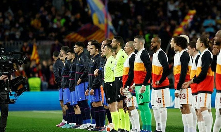 Galatasaray'ın yıldız futbolcuları Mostafa Mohamed, Kerem Aktürkoğlu, Marcao, Victor Nelsson, Berkan Kutlu ve Sacha Boey'i UEFA Avrupa Ligi'nde oynanacak olan Barcelona maçında menajerler izlemeye gelecekler!