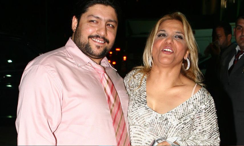 Kibariye'nin Sahnede Eteği Uçuşunca Kocası Beline Masa Örtüsünü Bağlattı
